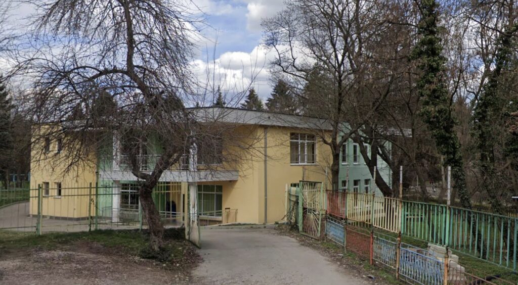 ДГ 2 „Родолюбче“