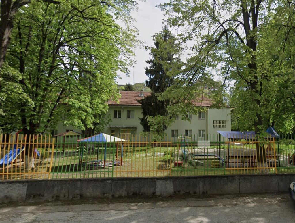 ДГ 1 „Здравец“